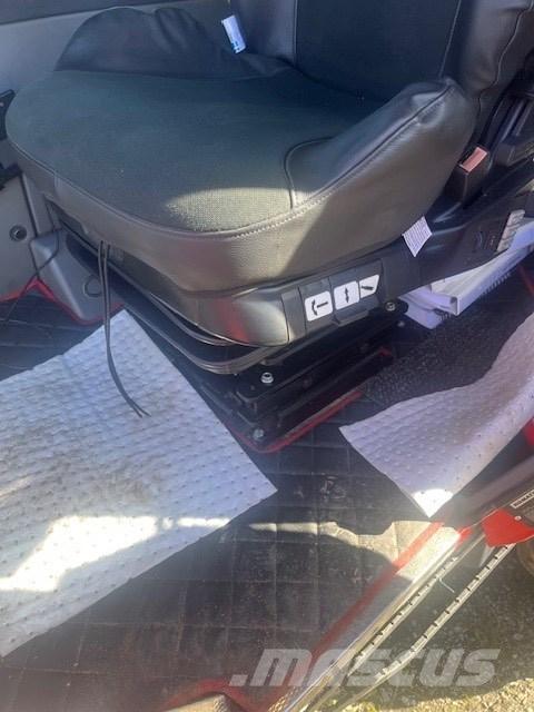 Komatsu 931 XC Harvesters