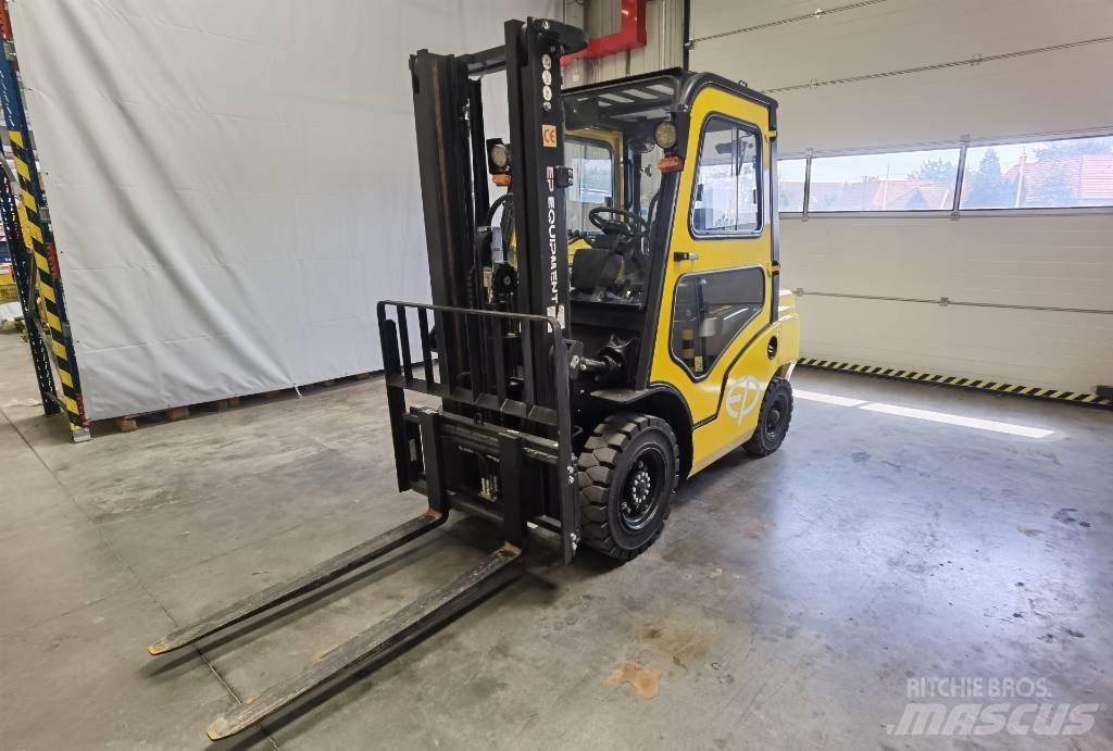 EP CPCD25T8 Diesel trucks