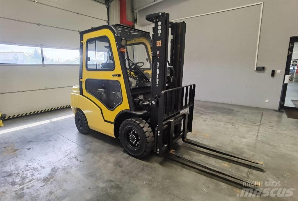 EP CPCD25T8 Diesel trucks