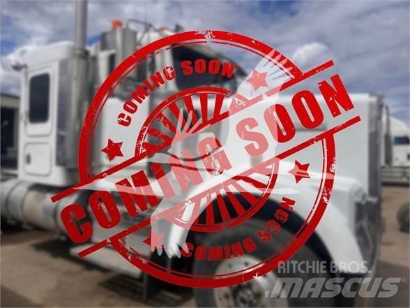 Kenworth W900B Prime Movers