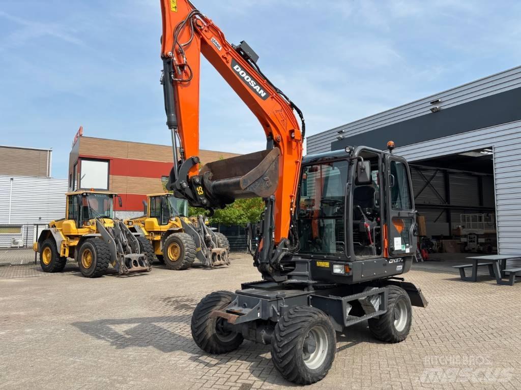 Doosan DX 57 Wheeled excavators
