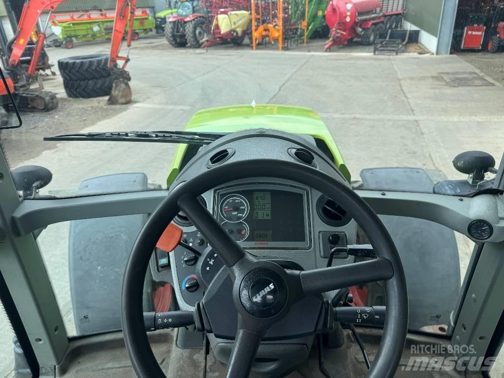 CLAAS Axion 810 Tractors
