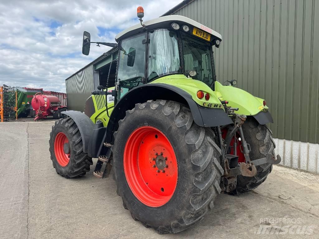 CLAAS Axion 810 Tractors