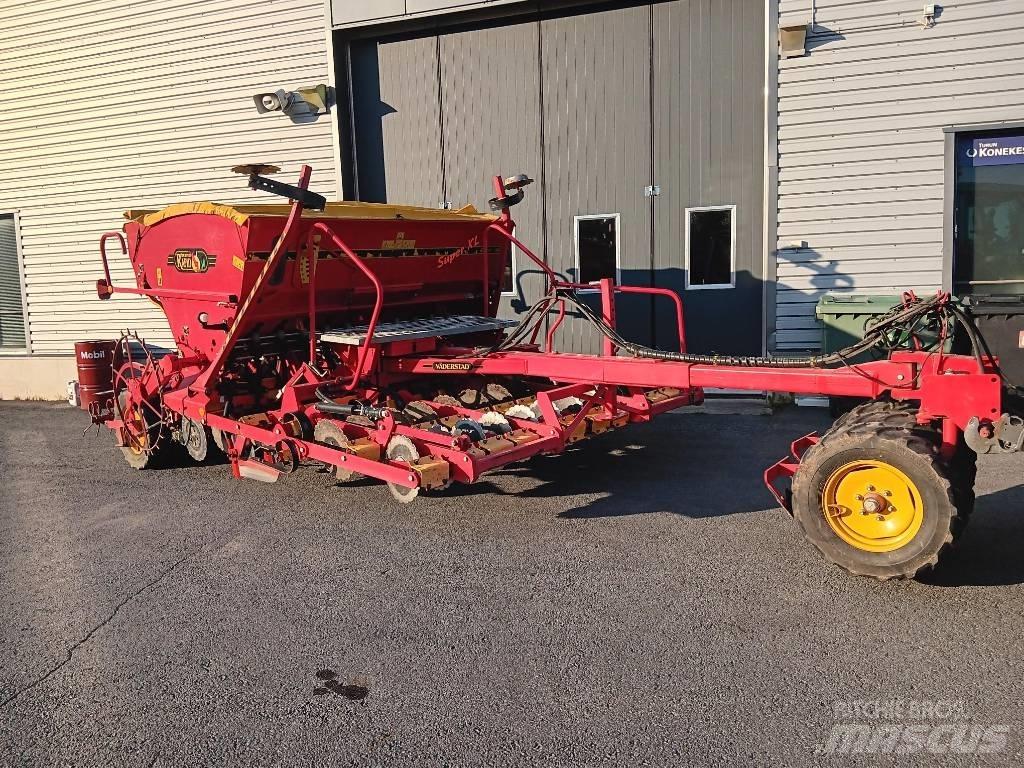Väderstad Rapid 300C Combination drills