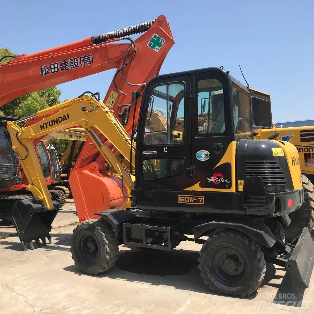 Hyundai 60 W Wheeled excavators