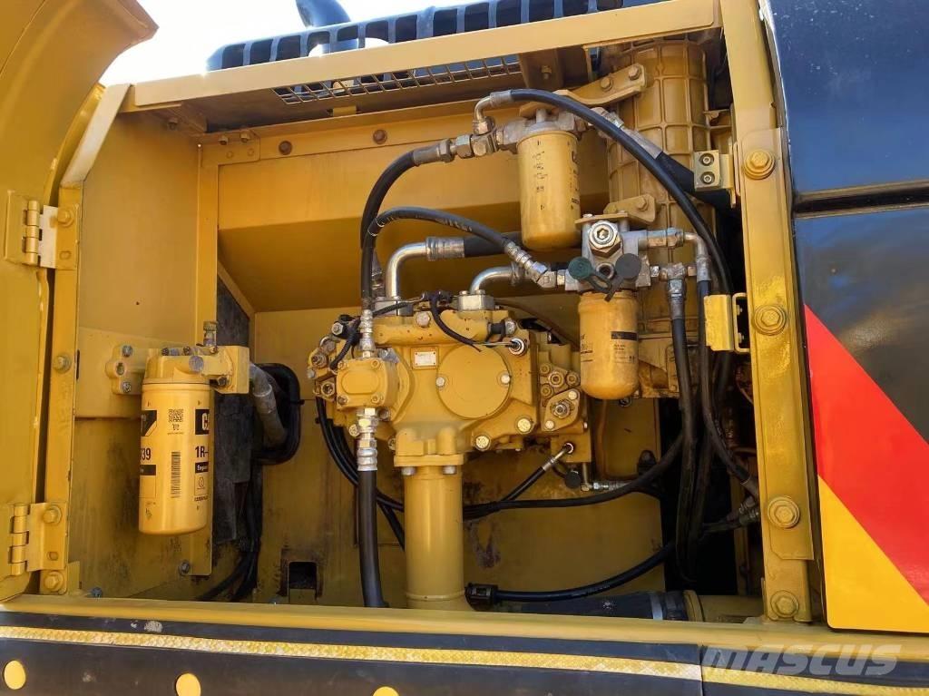 CAT 325 D Crawler excavators