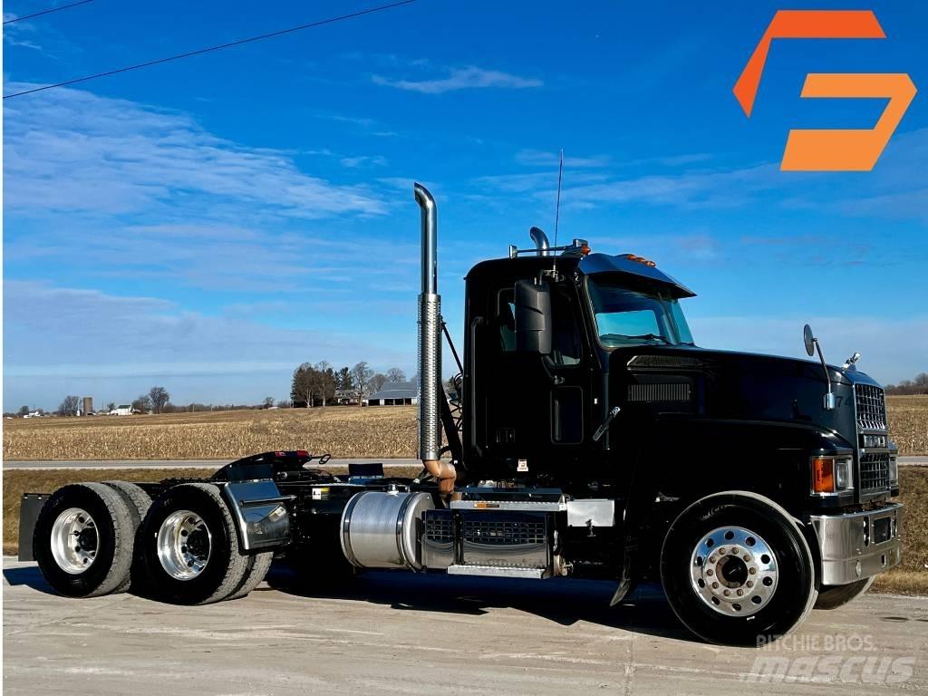 Mack Pinnacle Prime Movers