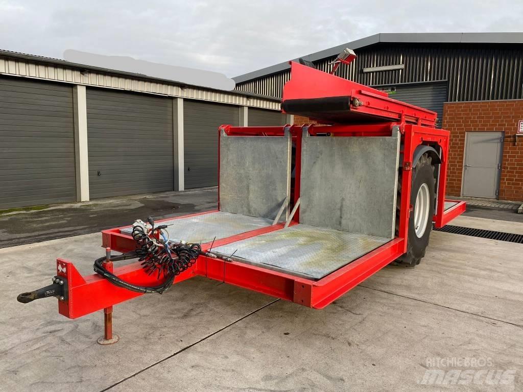  Hoekenga Boxenfüller Store loaders