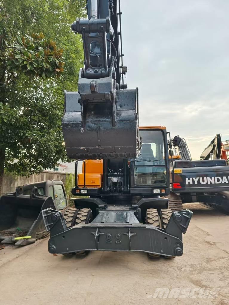 Hyundai R210w-9 Wheeled excavators
