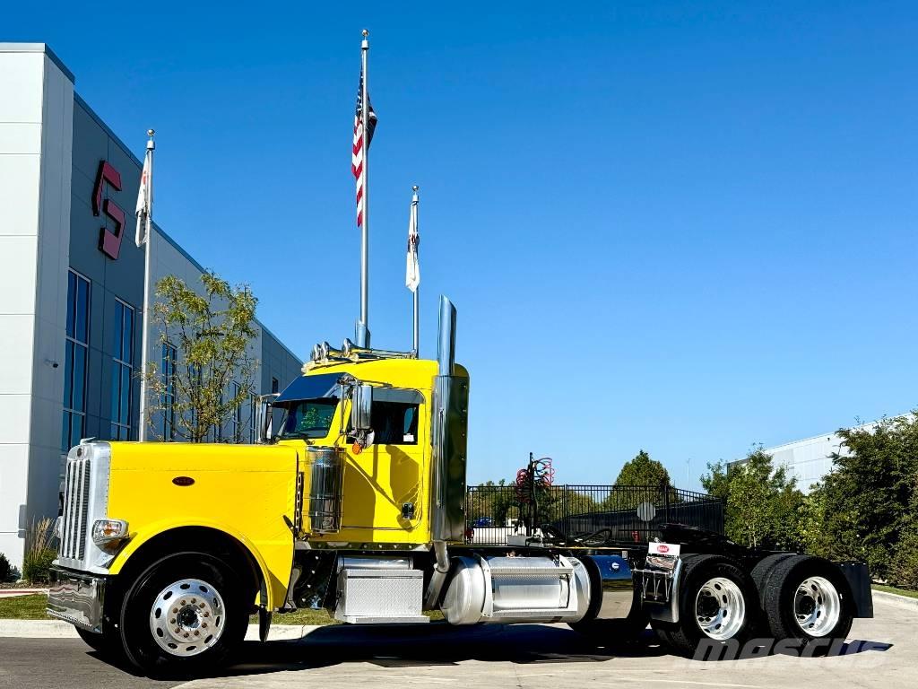 Peterbilt 389 Prime Movers