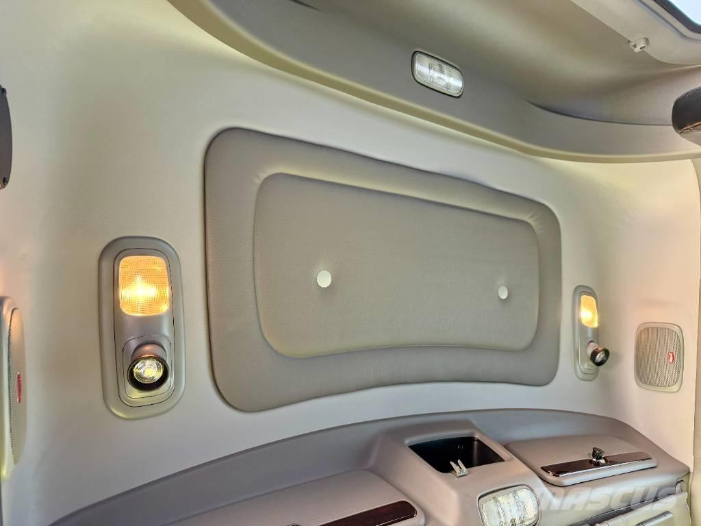 Peterbilt 389 Prime Movers