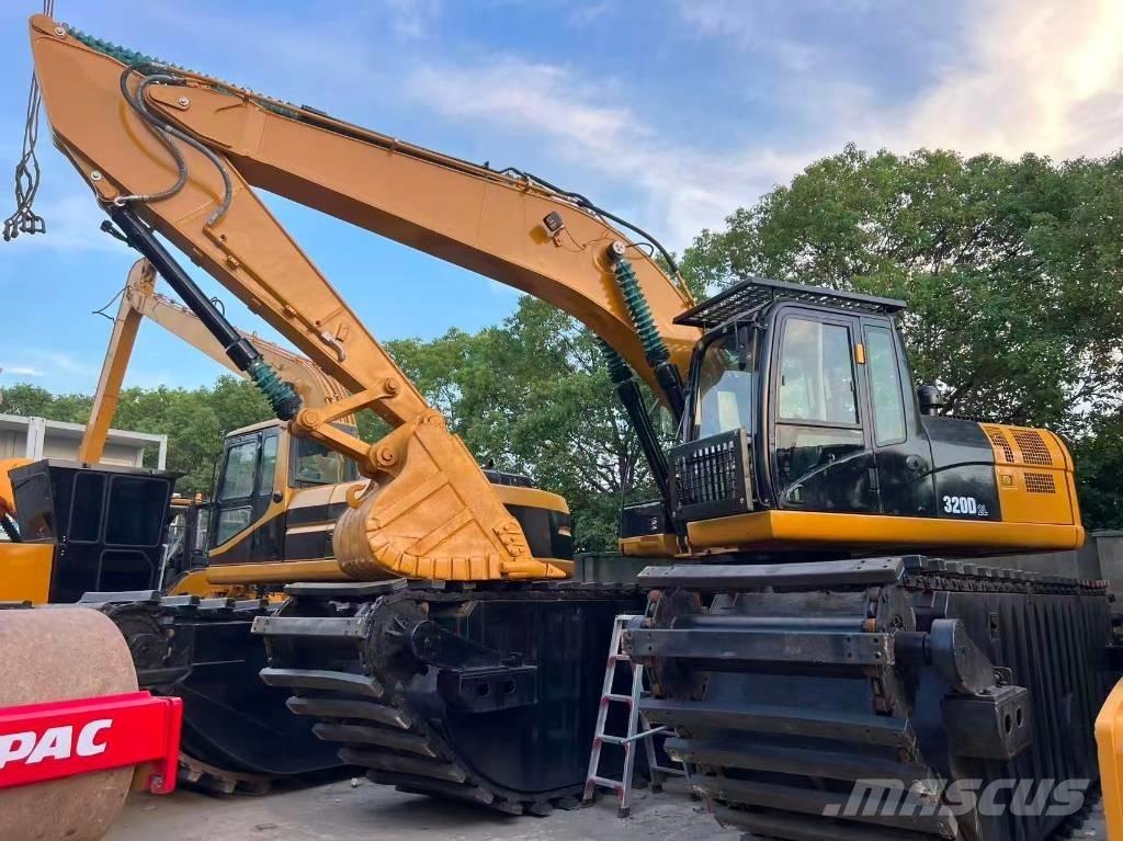 CAT 320D2 Amphibious Excavators