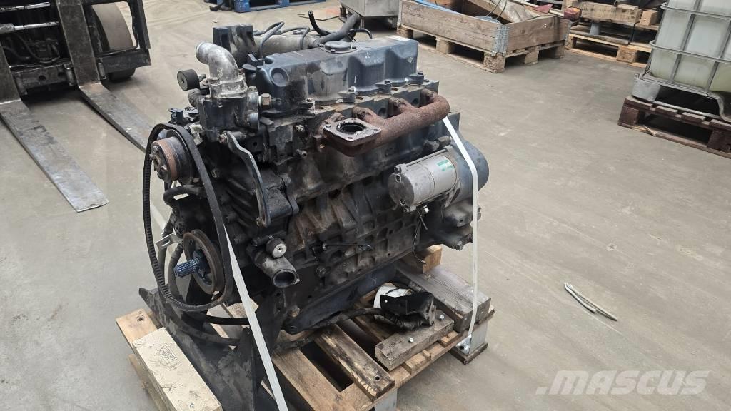 Kubota V 2403 Engines