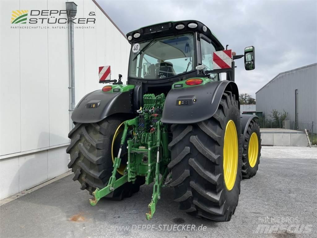John Deere 6230R Tractors