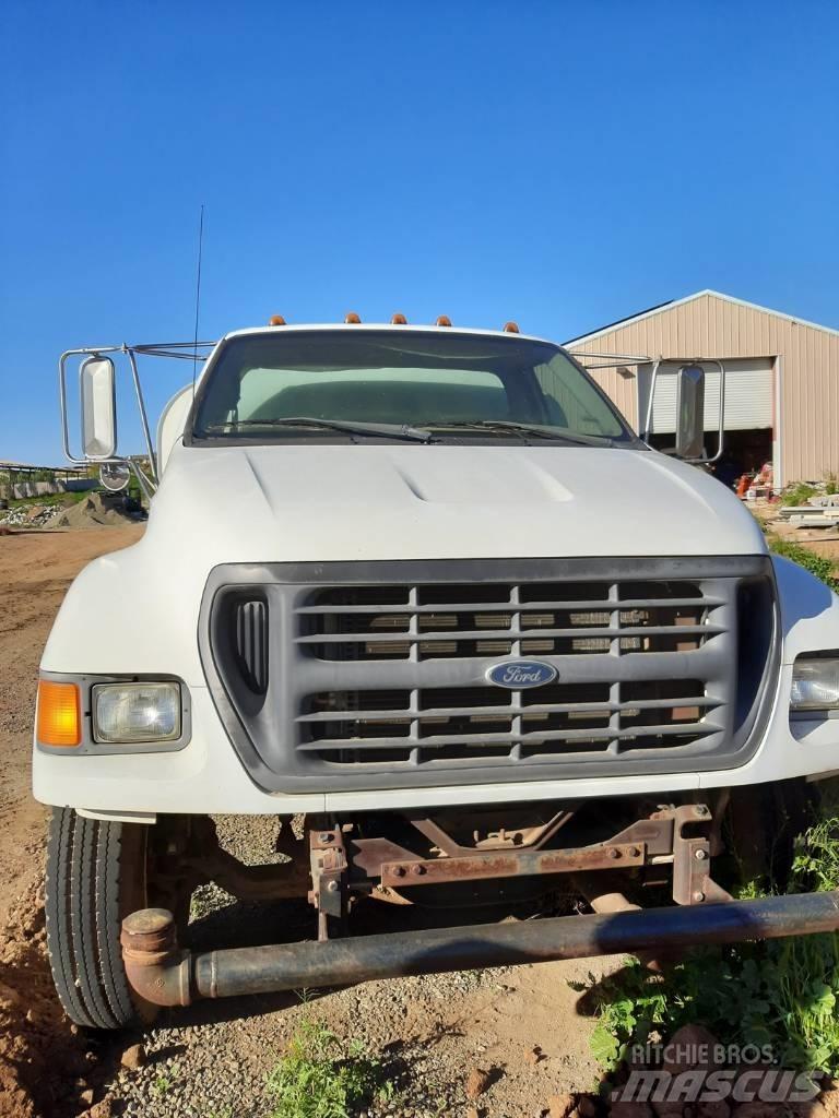 Ford F 750 Water bowser