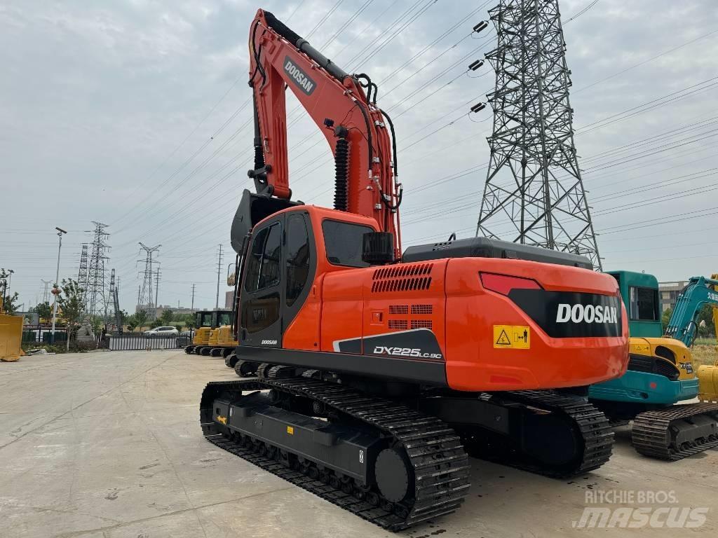 Doosan DX 225 LC-9C Crawler excavators