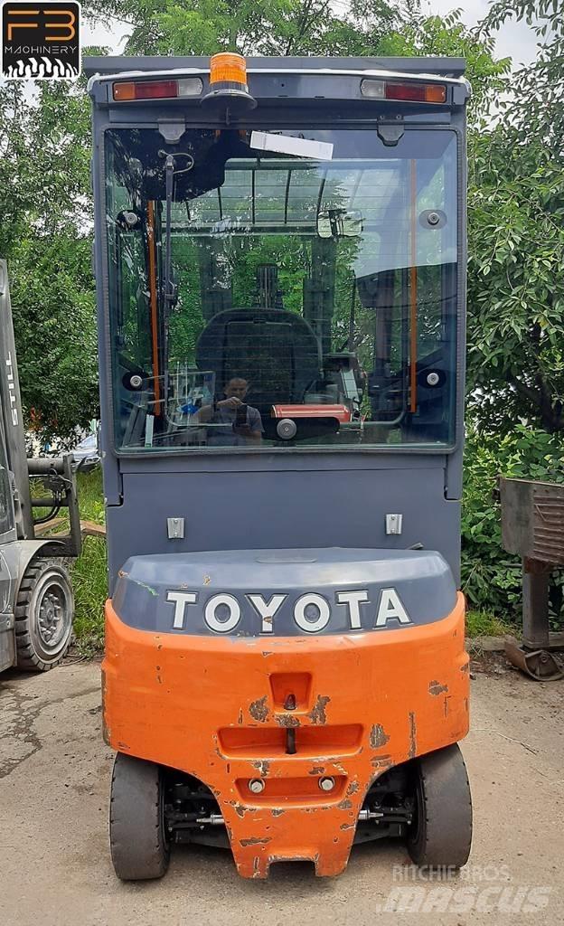 Toyota 8FBMT30 Electric forklift trucks