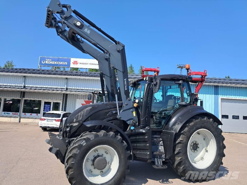 Valtra T174E Versu Tractors