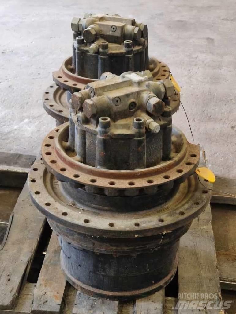 Hitachi ZX 300 Tracks, chains and undercarriage