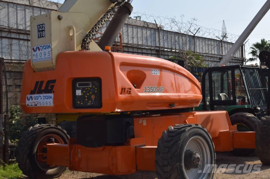 JLG 1350 SJP Telescopic boom lifts