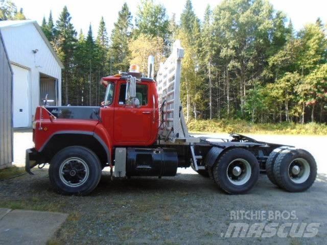 Mack RB 688 S Prime Movers