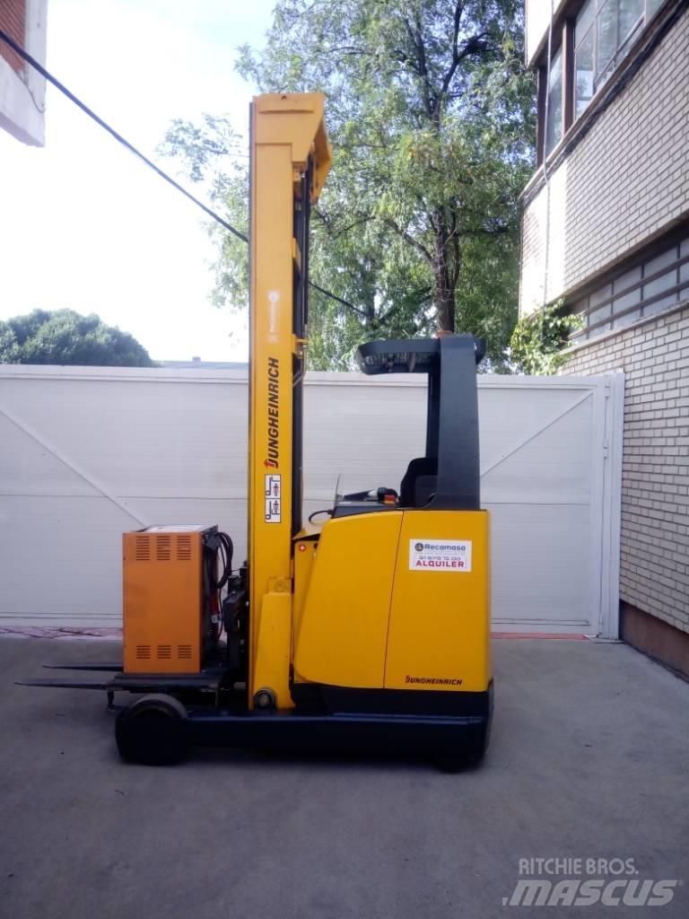 Jungheinrich ETV 220 Reach truck