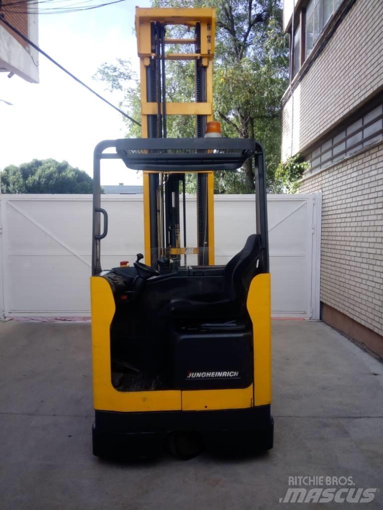 Jungheinrich ETV 220 Reach truck