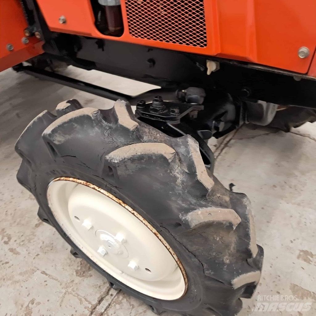 Hinomoto C 144 Tractors