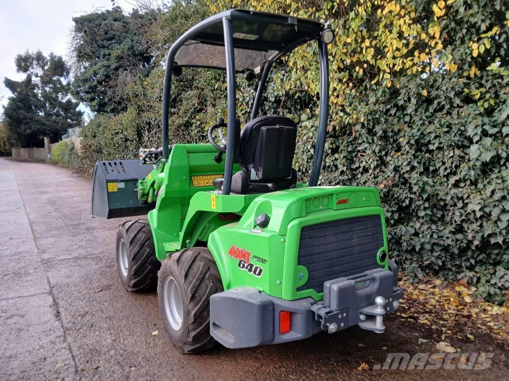 Avant 640 Mini loaders