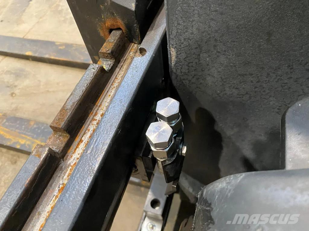 Linde H35D-02 Diesel trucks