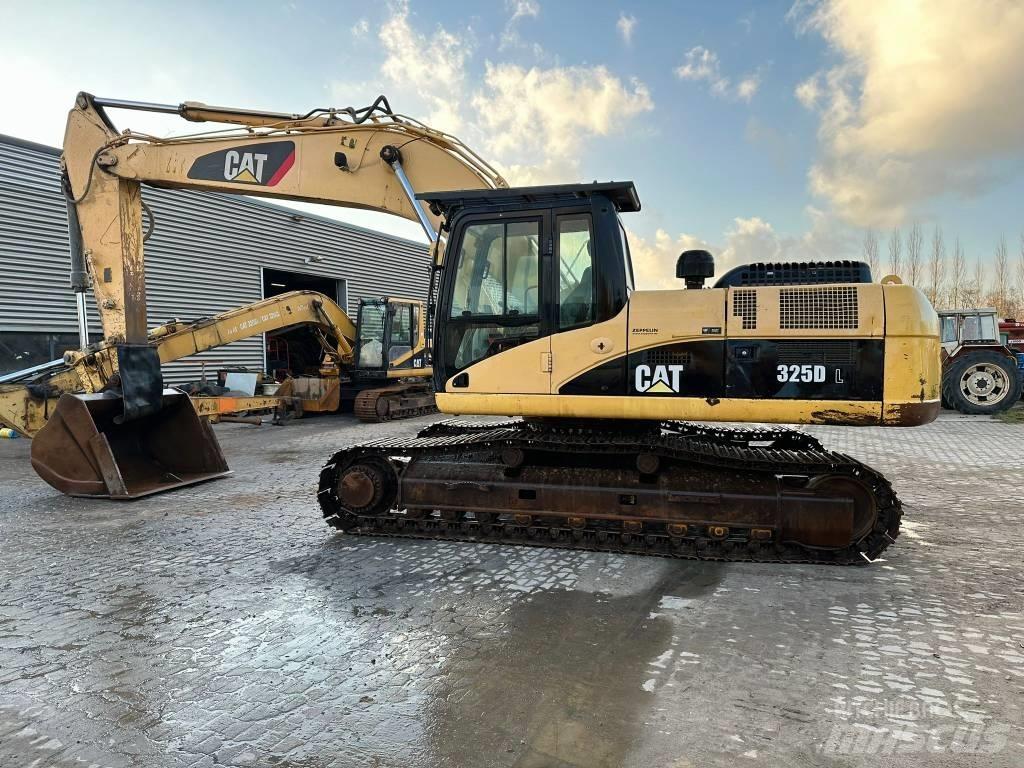 CAT 325DL Crawler excavators