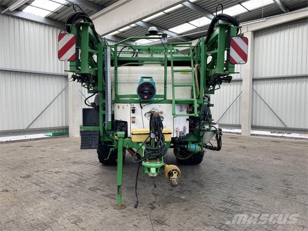 CHD F 5239 A Trailed sprayers