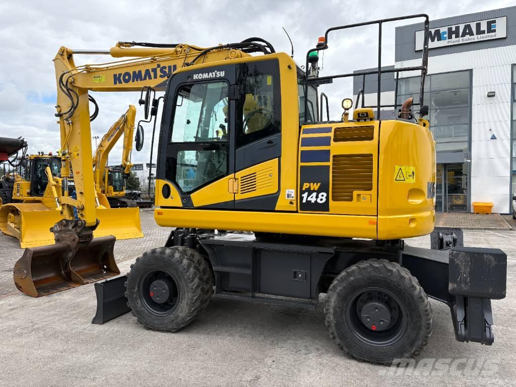 Komatsu PW148-11 Wheeled excavators