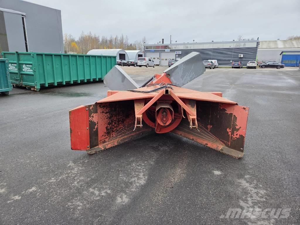 Esko LL 312 Snow throwers