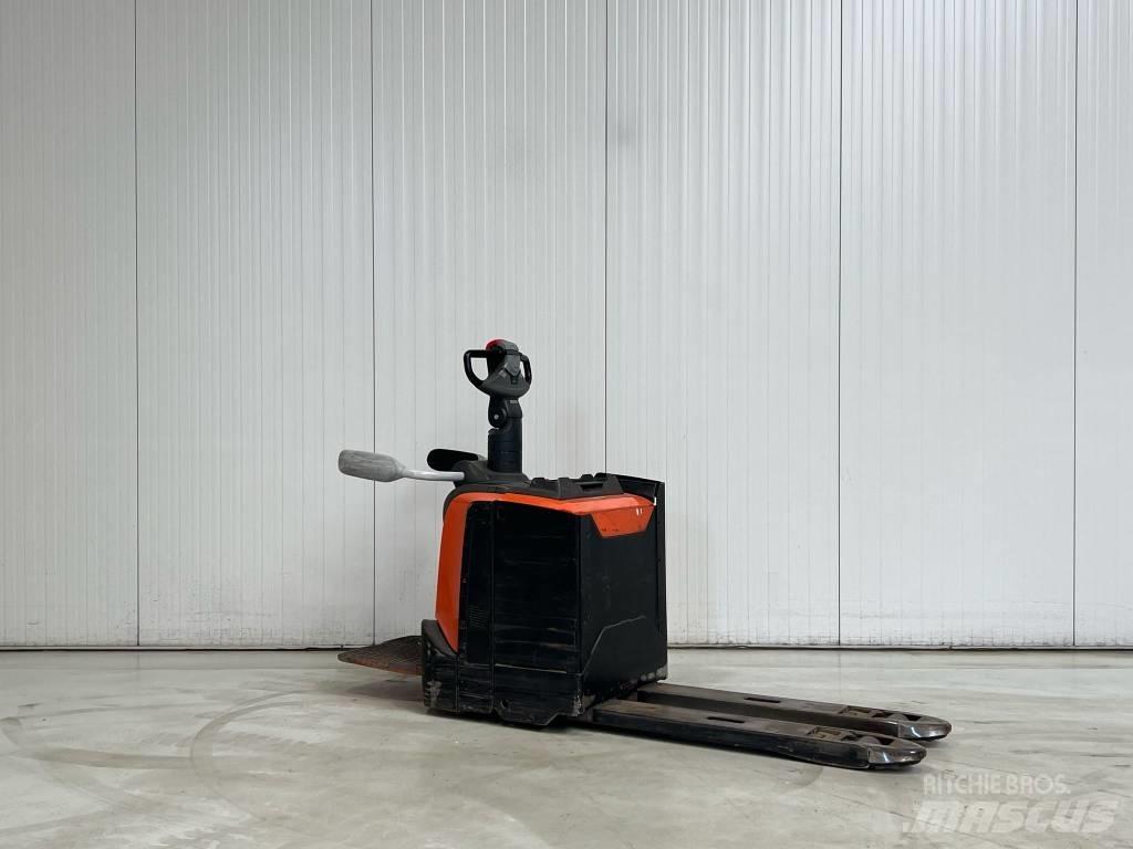BT LPE250 Low lift with platform