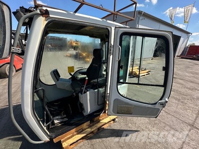 Liebherr R 914 C CAB Cabins and interior