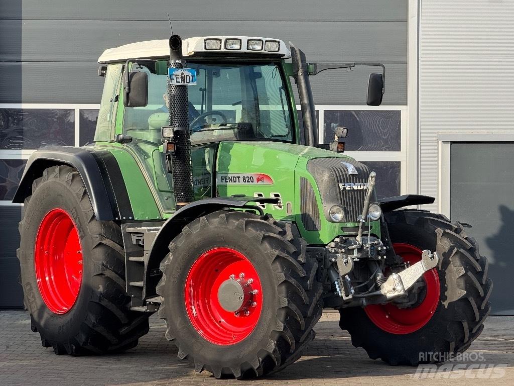 Fendt 820 Vario TMS Tractors
