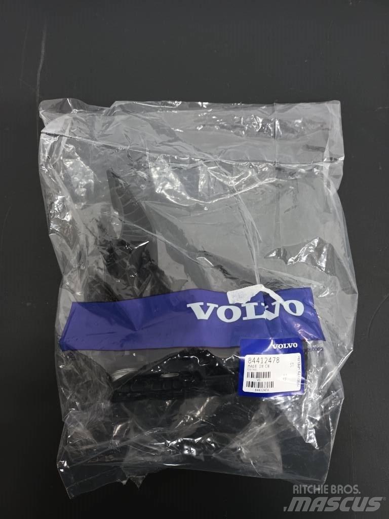Volvo PEDAL 84412478 Cabins and interior