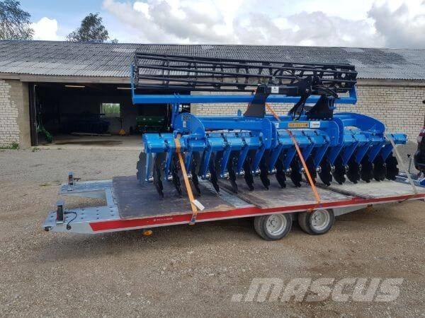 Axano AXN 300 Farm machinery