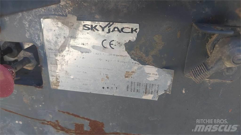 SkyJack SJIII4620 Scissor lifts