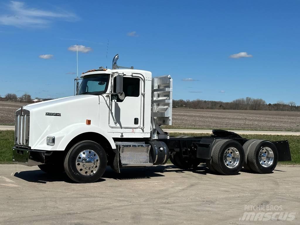 Kenworth T800 Prime Movers