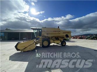 New Holland TX 34 Combine harvesters