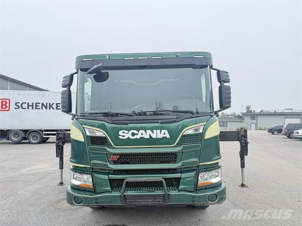 Scania P320 4x2 Truck mounted cranes