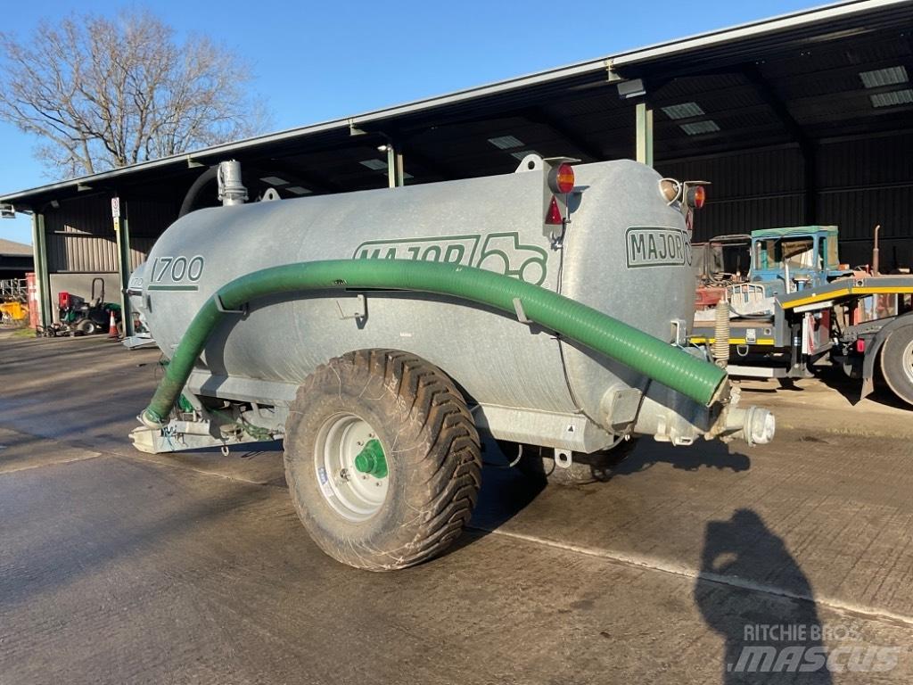 Major 1700 Slurry tankers