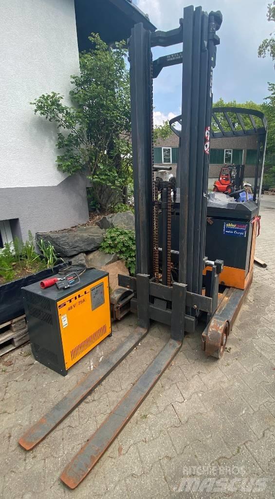 Still Wagner FM 17 Reach truck