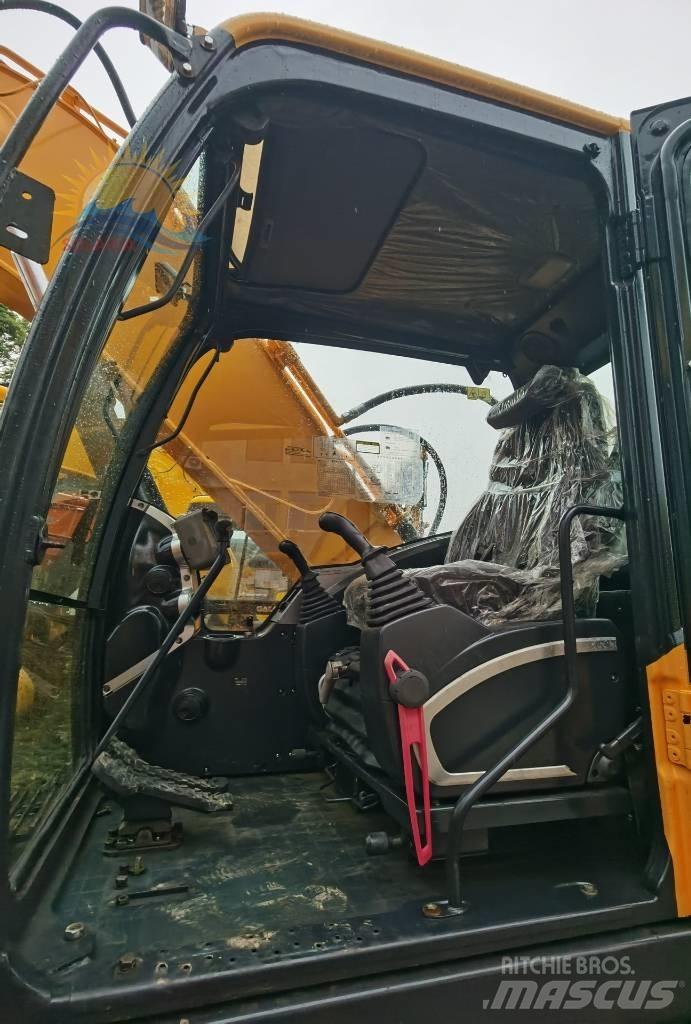 Hyundai R220LC-9S Wheeled excavators