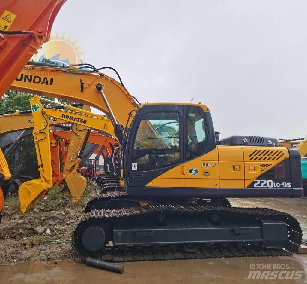 Hyundai R220LC-9S Wheeled excavators