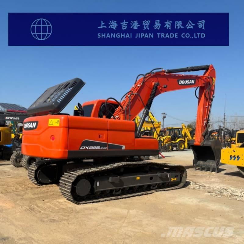 Doosan DX 225 Crawler excavators
