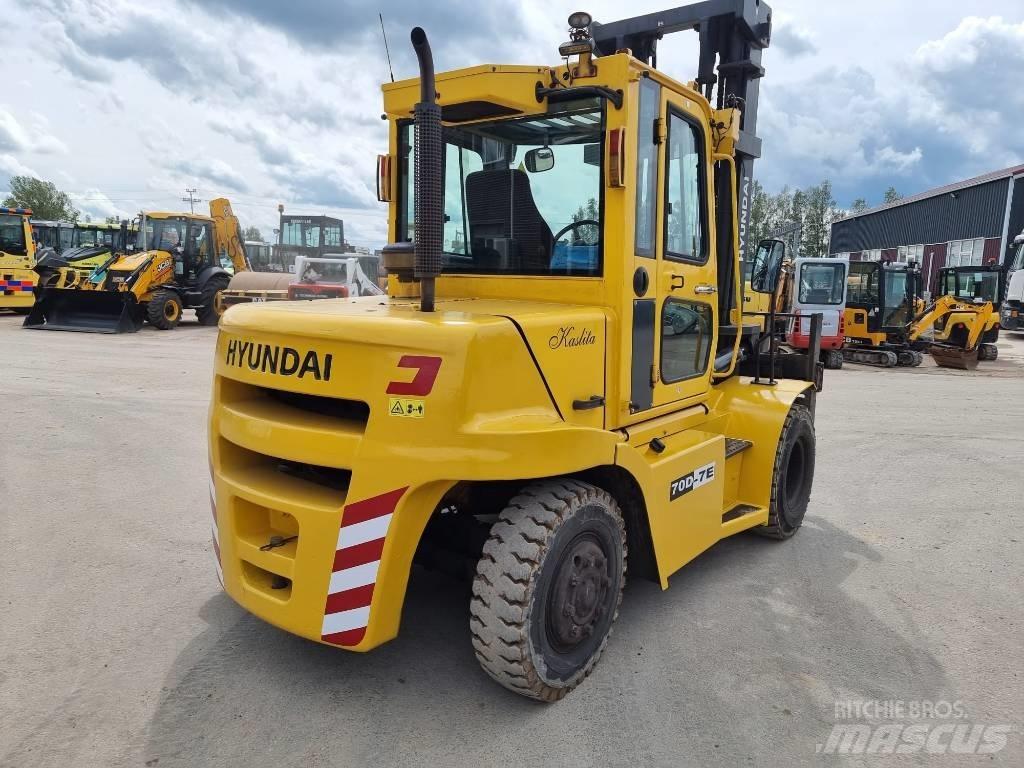 Hyundai 70 D-7 E Diesel trucks