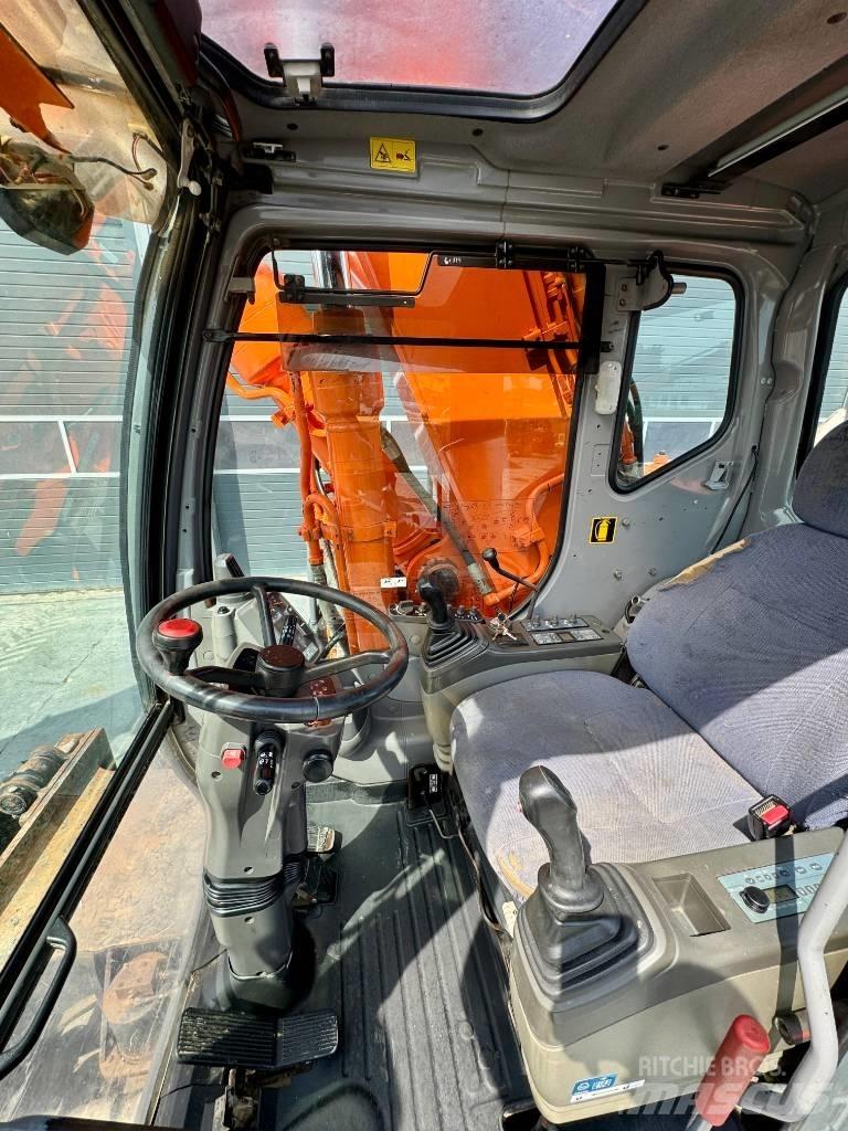 Hitachi ZX 180 W Wheeled excavators